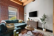 Stylish 2BR Downtown St. Louis Escape