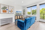 Urban 1BD Escape mins to DT w Gym, Wifi & Balcony