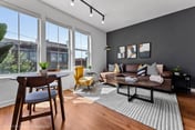 Luxurious King Sized Loft-2 beds- Downtown Memphis