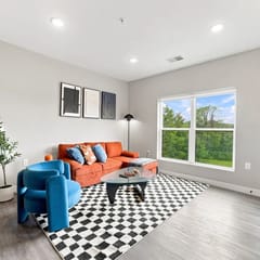 Spacious 2BR Apt | Rooftop + Downtown Columbus