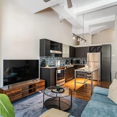 1 Bed+co-working+Stadium+CBD!