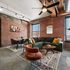Chic Loft DT St. Louis•FREE Parking•RT Patio•Gym