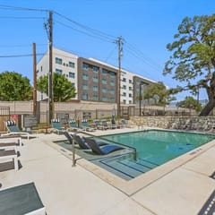 Modern 1BR/1BAPool+Gym| Austin