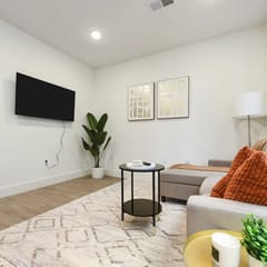 Cozy 1BR/1BA + Gym Near UPMC & Carnegie Mellon