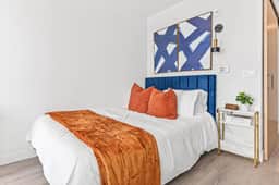Stylish Studio + Gym | 10min DT, Stadiums, Airport - Image 2