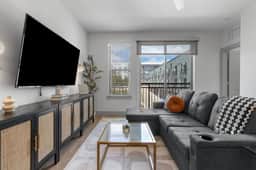 1Bed 1Bath Pool + Gym | Near Domain Mall + Topgolf - Image 2