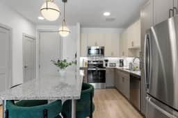 1Bed 1Bath Pool + Gym | Near Domain Mall + Topgolf - Image 4