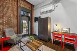 Modern Interior | 1 Bed/Bath | Near Chatta Market - Image 3
