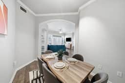 Modern 2BR Apartment with Pool, Gym & Free Parking - Image 3