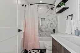 Modern 1BR Condo & Parking by Zoo, Museums, UPenn - Image 4