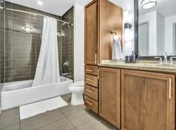 Scenic Views•FreeParking•8min to American Airlines - Image 5