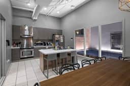 Modern Historic Interior | 1 Bed/Bath | Near Zoo - Image 4