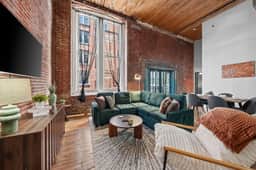 Modern 2BR Retreat Near Downtown St. Louis - Image 3