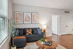 Italian Village Hideaway – Steps from Art & Eats - Image 5