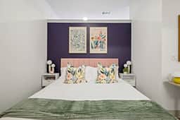 King 1BR/1BA | Pool+ Parking | 5 min to Galleria - Image 2