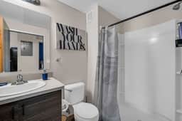 Charming 1BR Stay Near Detroit’s Midtown - Image 4
