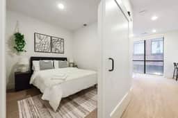 Cozy 1BR/1BA + Gym Near UPMC & Carnegie Mellon - Image 2