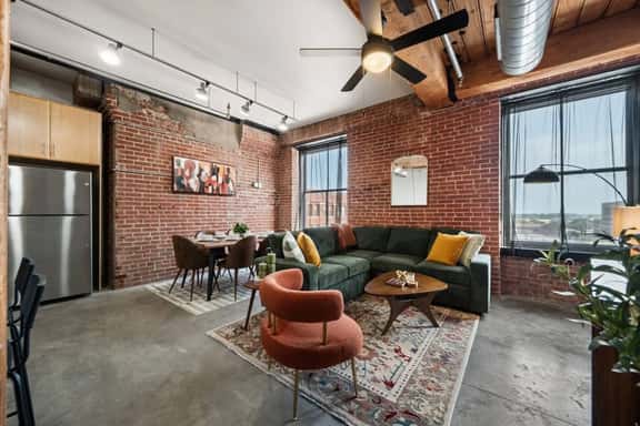 Chic Loft DT St. Louis•FREE Parking•RT Patio•Gym - Image 1