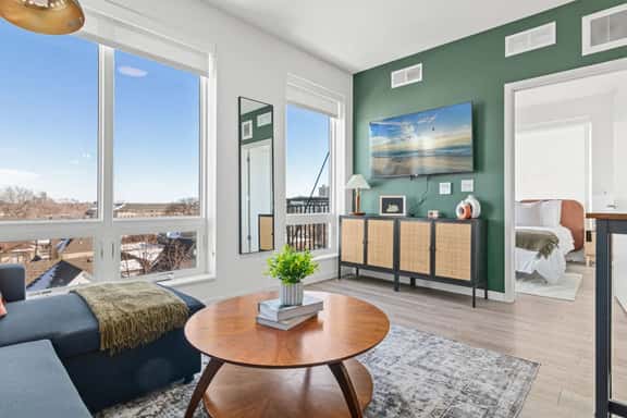 Modern 1BR| Gym+Rooftop | Uptown Minneapolis - Image 1