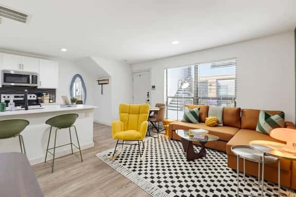Sleeps 3 ~ Near American Airlines Center + the Medical District + Downtown/Uptown - Image 1