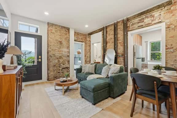 Strip District | Sleeps 6 | Acrisure | Parking - Image 1