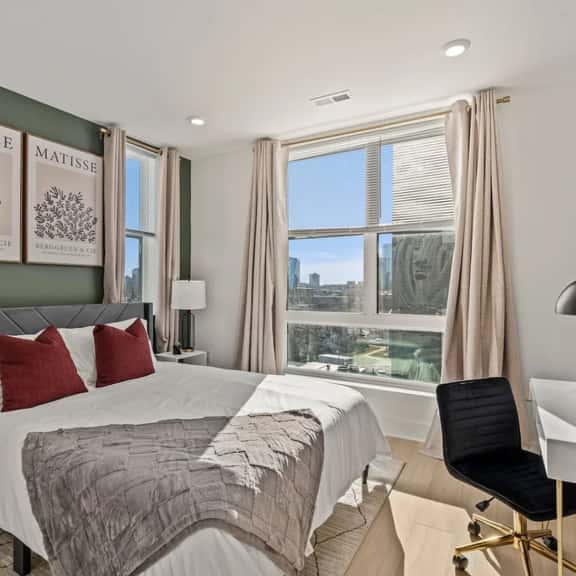 Modern 1BR Condo & Parking by Zoo, Museums, UPenn - Image 1