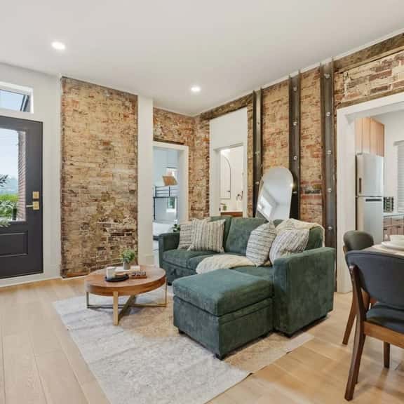 Strip District | Sleeps 6 | Acrisure | Parking - Image 1