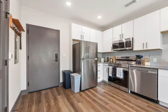 Luxury ATL 1BR | Gym & Courtyard Access - Image 5
