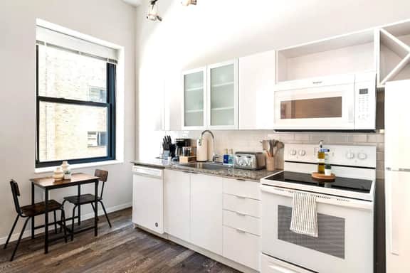 Cozy 1BR in Downtown | Walk to Stadiums + Gym - Image 5
