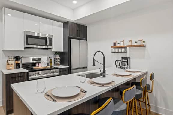 1 Bed by Zoo, Museums, Fairmount Park, Univ City - Image 5