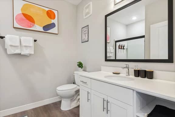 Modern 1BR/1BA Comfort in Columbus - Image 4