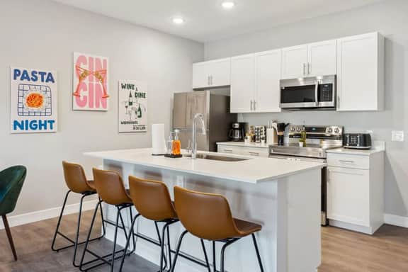 Modern 1BR/1BA Comfort in Columbus - Image 5