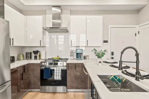 Modern 1BR Retreat in Fishtown - Image 3