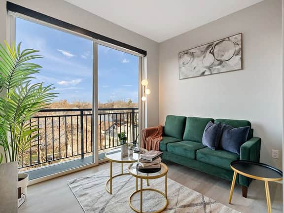 1BR | Garage Parking + Gym | Downtown - Image 4