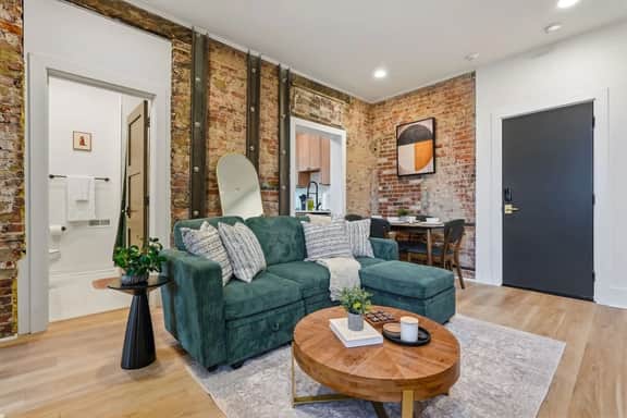 Strip District | Sleeps 6 | Acrisure | Parking - Image 3